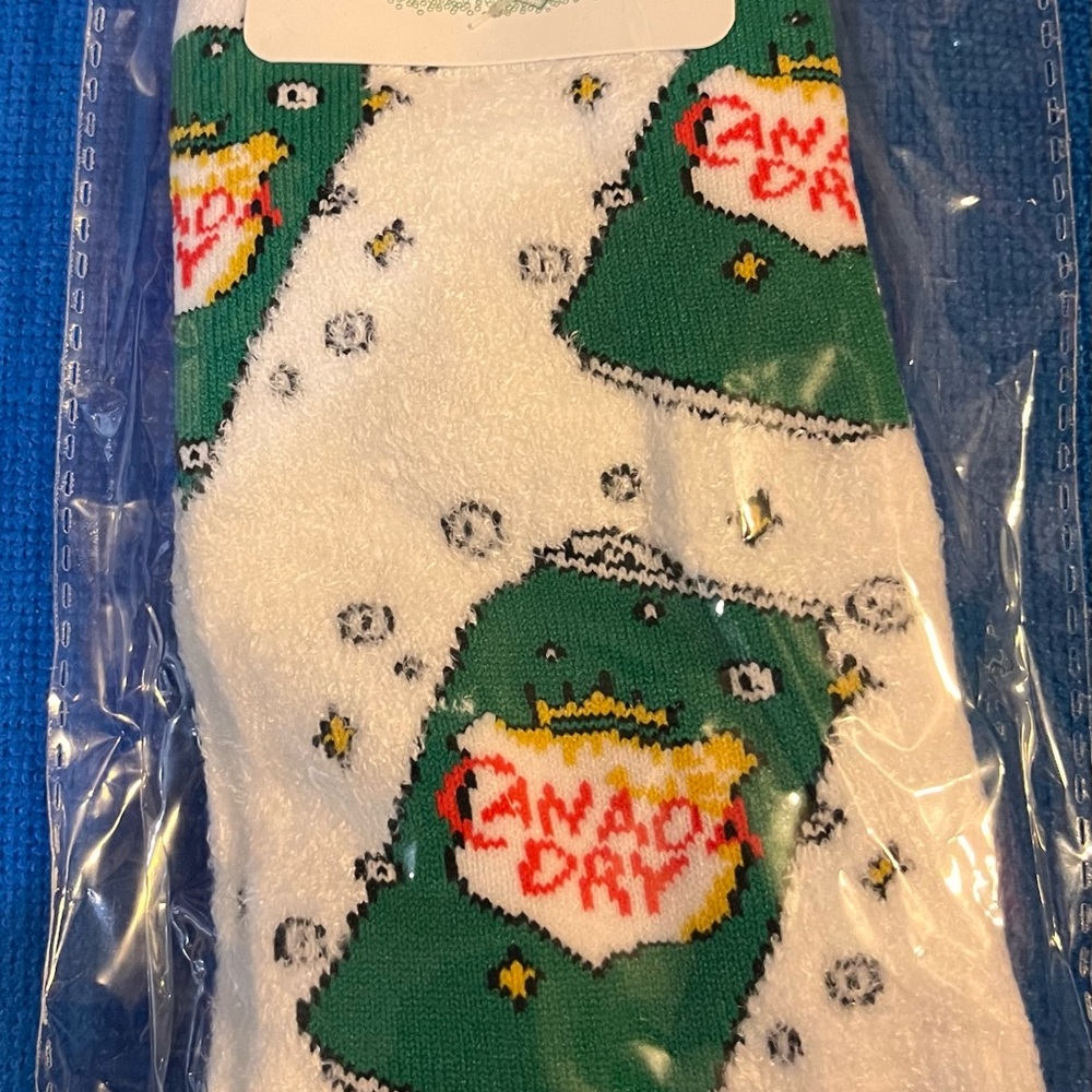 Unique Canada Dry Ginger Ale Green and White Socks With the Can and Bubbles